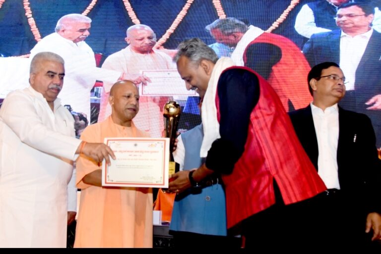 Award to Madhavrao Scindia School Bareilly 2022